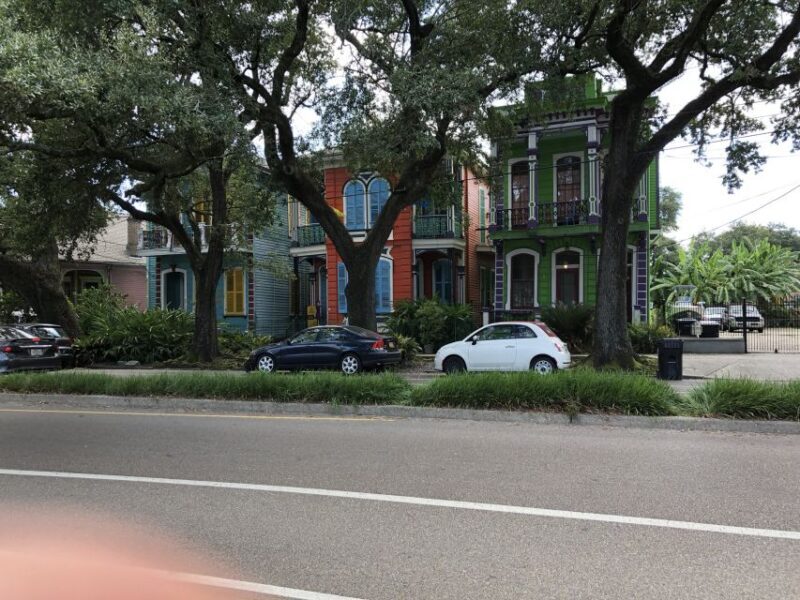 New Orleans: Buzz the Crescent Guided Bike Tour - Who Should Consider This Tour?