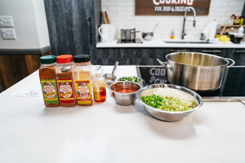 New Orleans: Cajun and Creole Cooking Class - Key Points