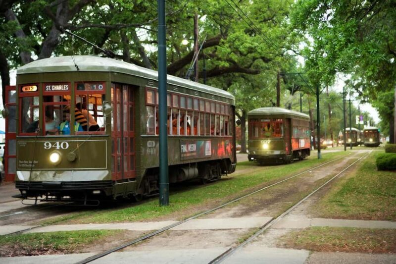 New Orleans: City & Cemetery Tour + Garden District Stroll - The Garden District: Elegant Streetscapes and Architectural Gems