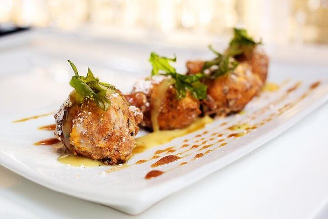 New Orleans Food and History Walking Tour - Detailed Look at the Tour Experience