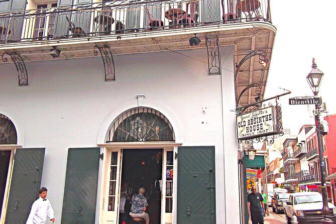 New Orleans French Quarter- At your own pace. Downloadable audiovisual tour. - Authenticity and Practicality