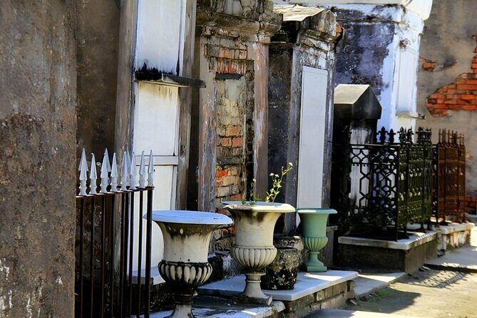New Orleans French Quarter Private Walking Tour with a Guide - A Close Look at Each Stop