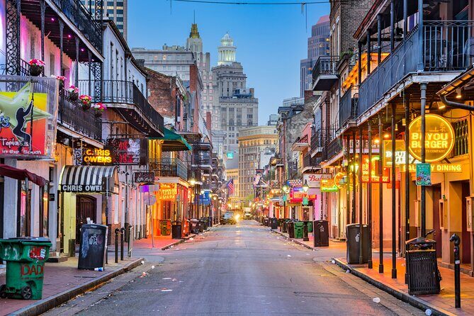 New Orleans French Quarter: Stolen Art Adventure Walk - What is the Stolen Art Adventure Walk?
