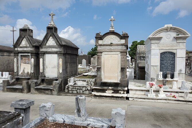 New Orleans Garden District and Cemetery Bike Tour - Authentic Experiences and Traveler Insights