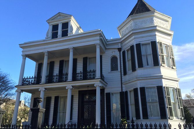 New Orleans Garden District Architecture Tour - A Closer Look at the Tour Experience