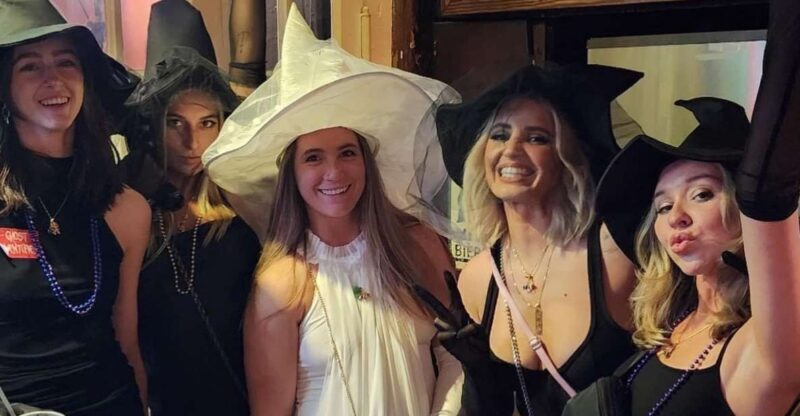 New Orleans: Ghost and Haunted Pub Crawl Tour with Free Shot - An Introduction to the Experience