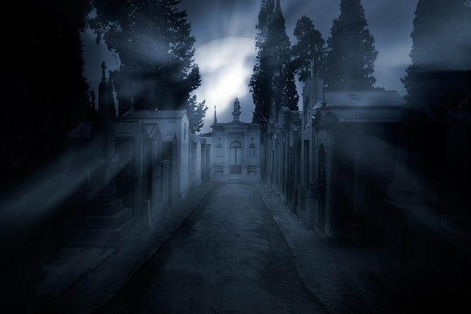 New Orleans History and Hauntings Tour - Deep Dive into the Experience