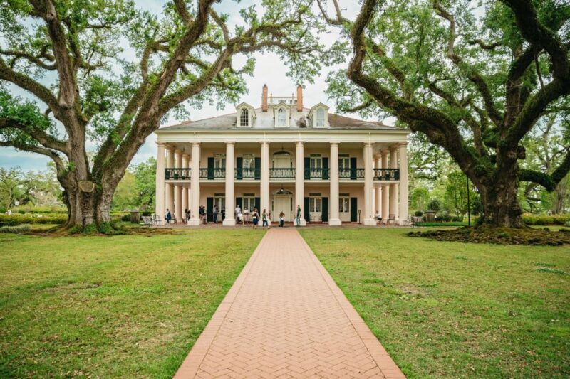 New Orleans: Oak Alley Plantation and Swamp Cruise Day Trip - The Authenticity and Educational Value