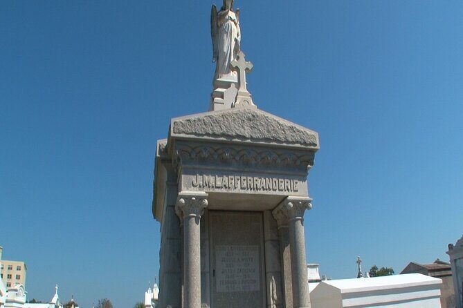 New Orleans Private City and Cemetery Tour - Up to 24 Passengers - An Inside Look at the Tour Itinerary