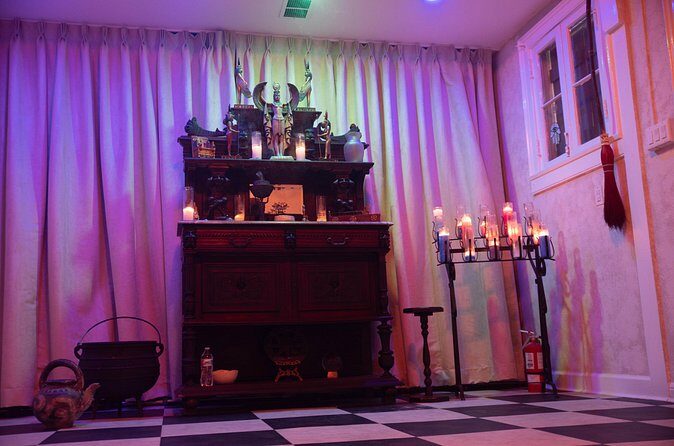 New Orleans Seance Experience - What is the New Orleans Seance Experience?