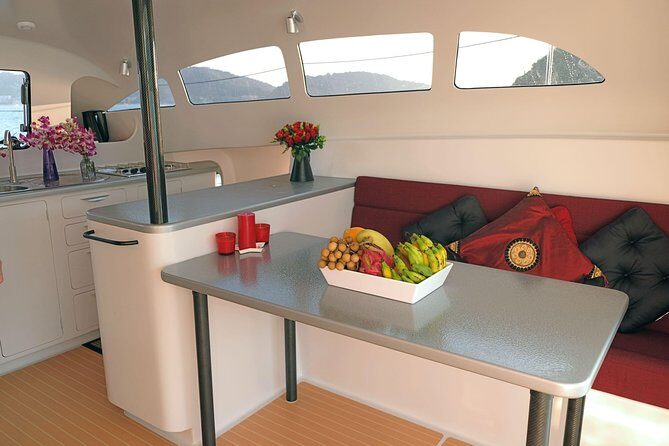 New Power catamaran for Phang Nga and Phi Phi island excursions - FAQ