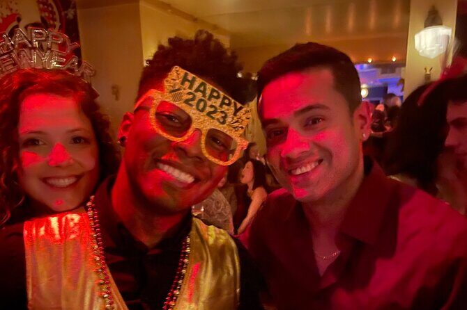 New Years Eve Drinking History and Live Ball Drop Bash - Detailed Review of the Tour Experience