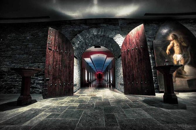 New York Catacombs by Candlelight - Discovering the Hidden Side of New York: A Review of the New York Catacombs by Candlelight Tour
