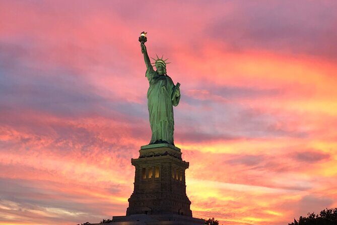 New York City 4th of July Fireworks Luxury Boat Tour - Who Should Consider This Tour?