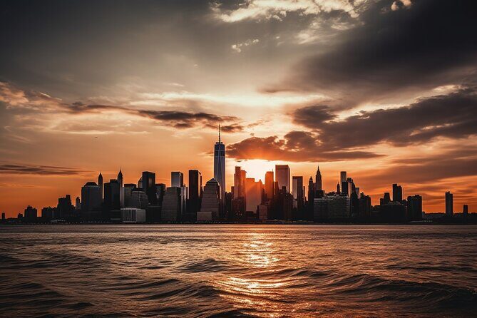 New York City 60 Minute Cruise, Liberty, Skyscrapers and Bridges - Who Will Love This Tour?