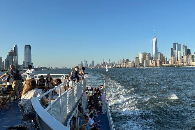 New York City 60 Minute Cruise, Liberty, Skyscrapers and Bridges - The Sum Up