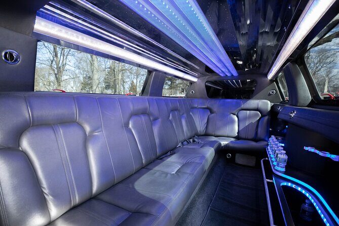 New York City Airport Arrival Transfer by Limo LGA JFK EWR - The Sum Up