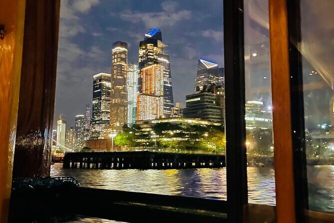 New York City Bright Lights Skyline Cruise on Yacht - The Sum Up