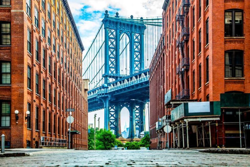 New York City: Brooklyn Bridge and DUMBO Guided Walking Tour - Key Points