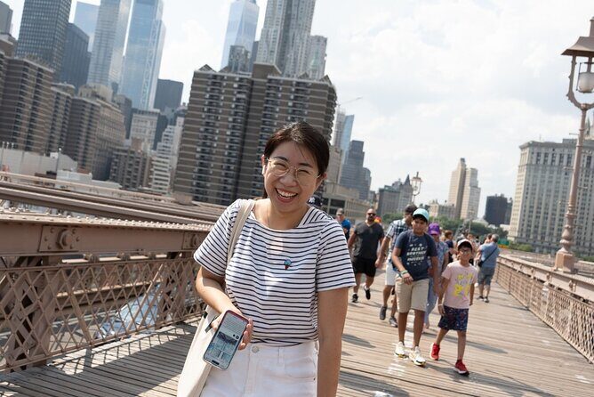 New York City Brooklyn Bridge Self Guided Game and Tour - Key Points