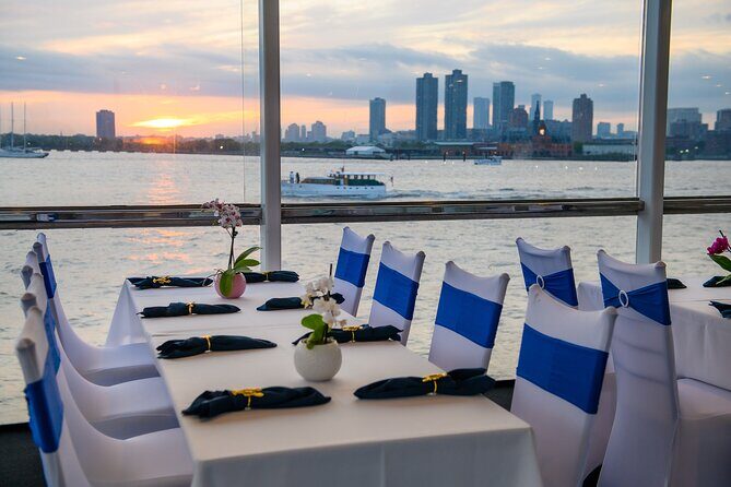 New York City Dinner Cruise on Luxury Yacht with Live Music - Who Is This Cruise Best For?