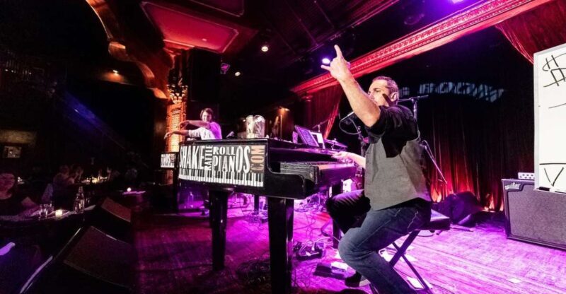 New York City: Dueling Pianos Show - A Detailed Look at the Dueling Pianos Experience in NYC