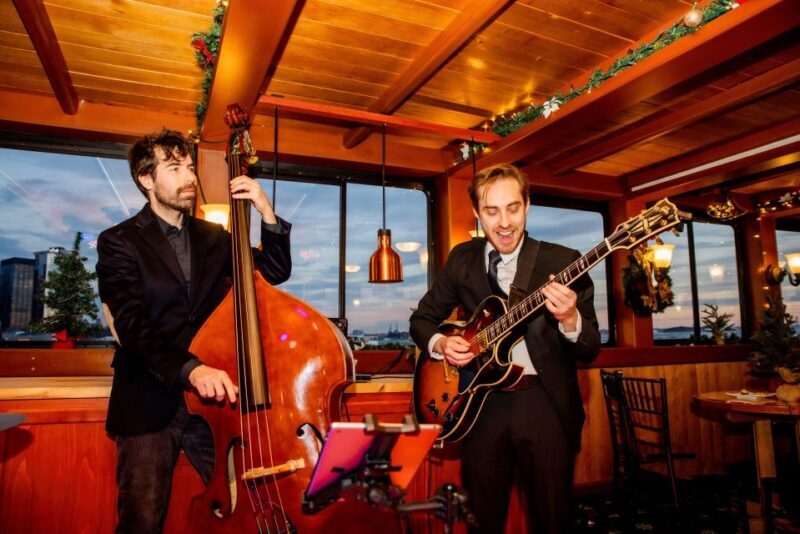New York City: Holiday Jazz Classic Motor Yacht Cruise - FAQ