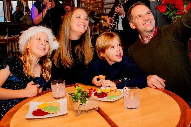 New York City Holiday Sunset Sightseeing Cruise - A Balanced Summary: Who Should Consider It