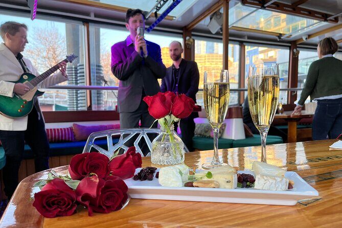 New York City Live Music Sightseeing Serenade Cruise - Authentic Voice from Travelers