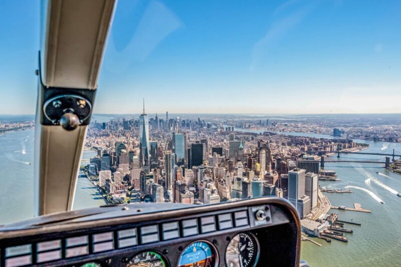 New York City: Manhattan Helicopter Tour - The Experience and Atmosphere