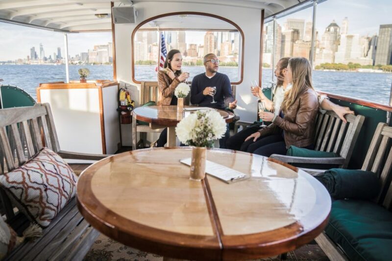 New York City: Mini Yacht Boat Ride with Sightseeing - Comfort and Service: What You’ll Experience on Board