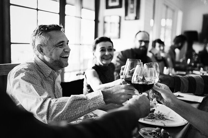 New York City Private Vintage Car Tour and Wine Tasting - An Overview of the Tour Experience