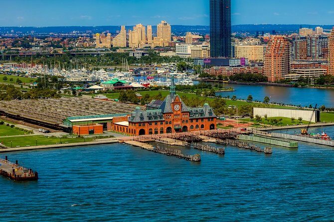 New York City Skyline and Statue of Liberty Cruise - Key Points