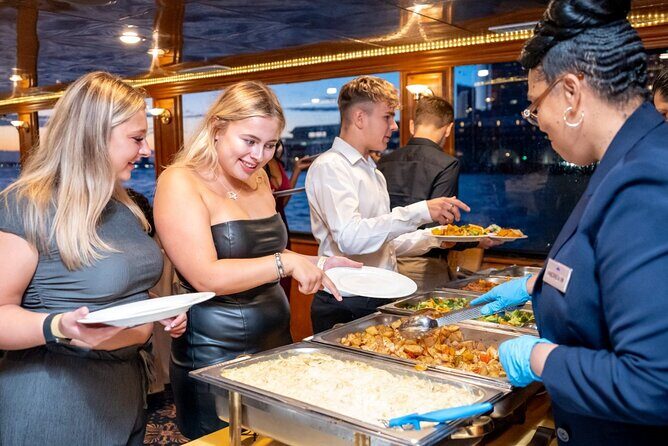 New York City Skyline Dinner Cruise - Who Will Love This Cruise?