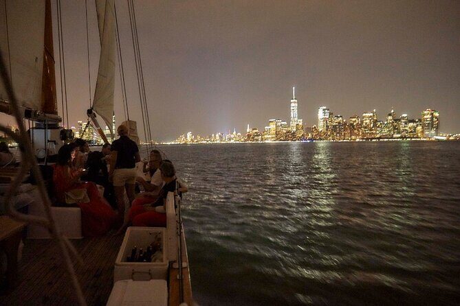 New York City Skyline Night Sailboat Tour - Itinerary Breakdown: What to Expect