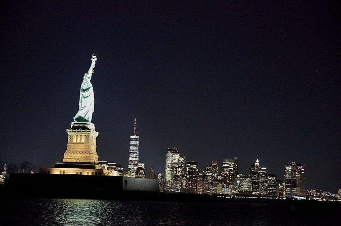 New York City Skyline Night Sailboat Tour - Practical Details: Timing, Accessibility, and Group Size
