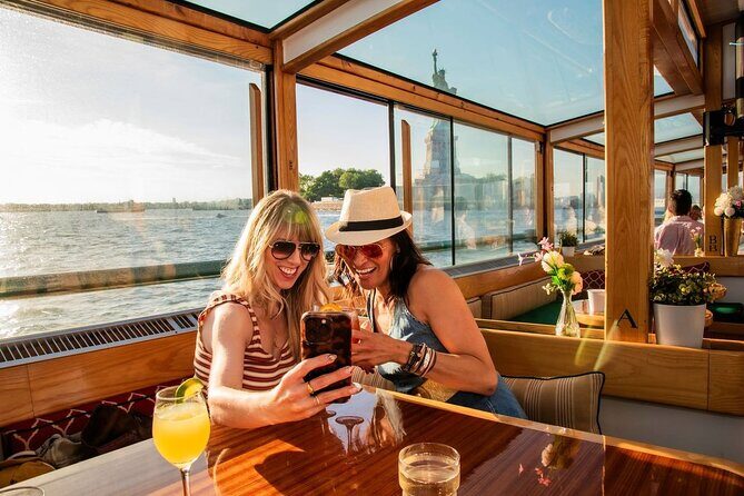 New York City Sunset Cruise on a Yacht - An Honest Look at What You Can Expect