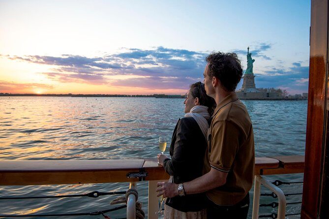 New York City Sunset Cruise on a Yacht - Authentic Traveler Perspectives