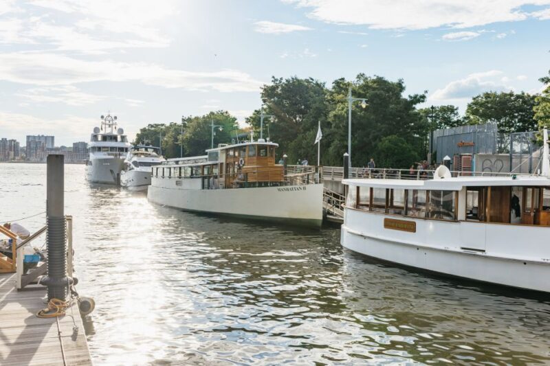 New York City: Sunset Yacht Cruise - A Review of the New York City Sunset Yacht Cruise