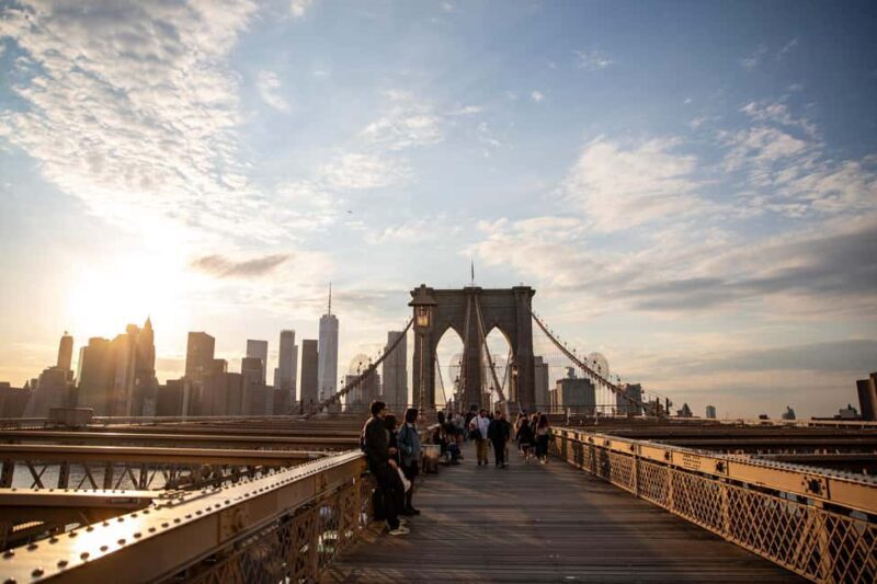 New York City Walk Tour Williamsburg DUMBO Brooklyn Bridge - A Walk Through New York’s Most Photogenic Neighborhoods