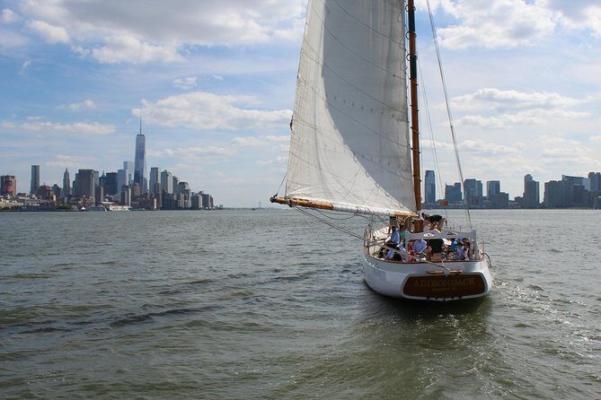 New York Fall Foliage Sail up the Hudson River - Key Points