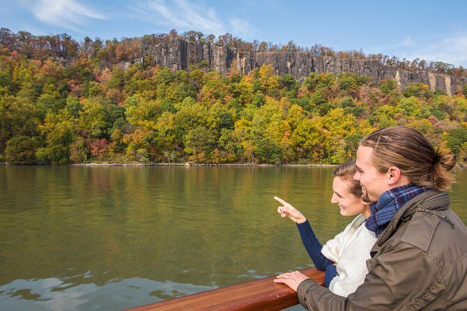 New York Fall Foliage Sail up the Hudson River - Authentic Perspectives from Past Travelers