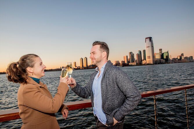 New York Harbor Live Holiday Jazz Cruise - In The Sum Up: Who Is This Tour For?