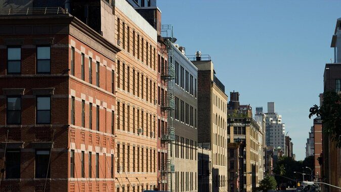 New York Local Fashion Designers Shopping Tour with a Stylist - Key Points