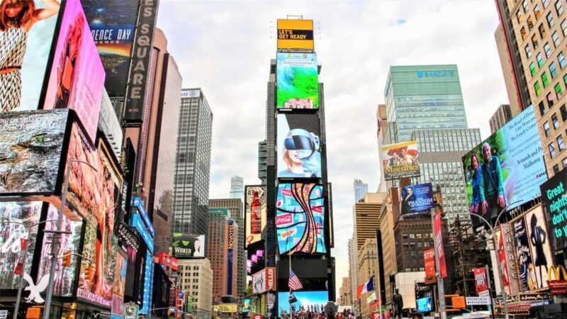 New York: Local Fashion Shopping Tour with A Stylist - A Deep Dive Into the Experience