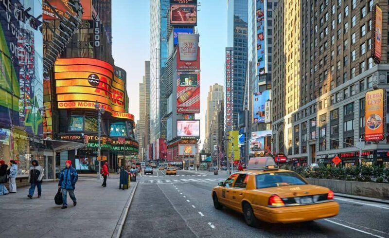 New York: Private Tour of Iconic Landmarks by Car - Key Points