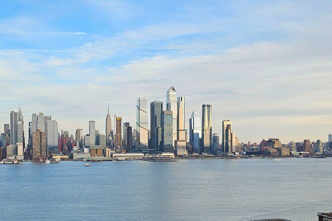 New York Skyline Magic - Private Tour With a Real Local - The Sum Up