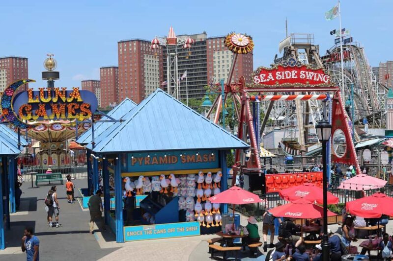 New York: Summer in Brooklyn Walking Tour - Key Points