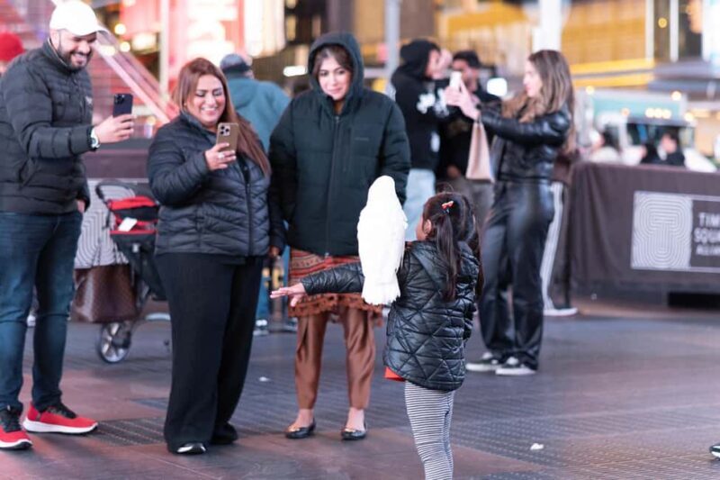 New York: Times Square Evening Walking Tour with Hot Dog - Authentic Insights from Past Participants