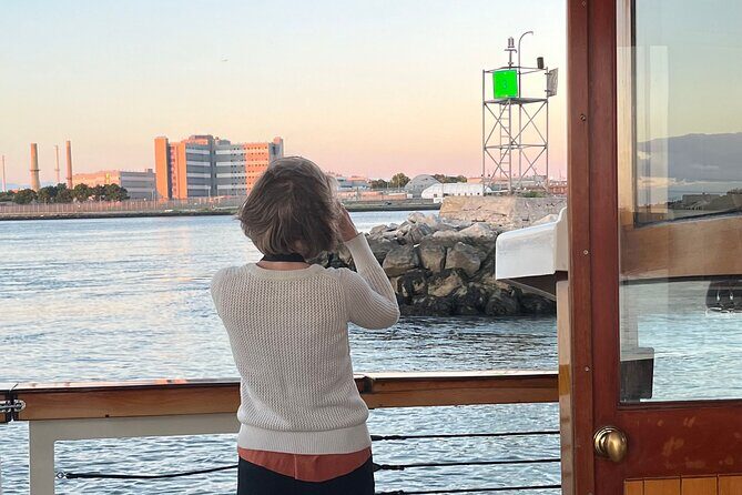 New York Urban Wildlife Sunset Boat Tour - FAQs